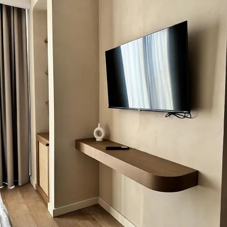 Ciao Borshi Boutique Hotel 4*