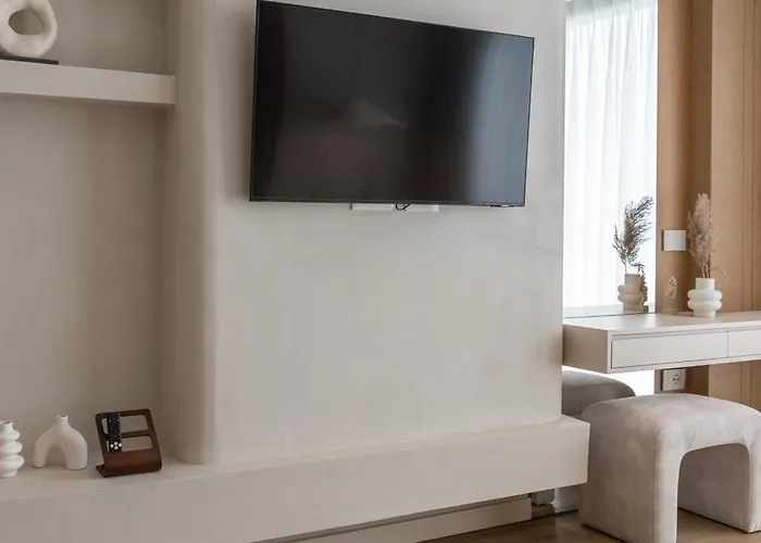 Ciao Borshi Boutique Hotel 4*