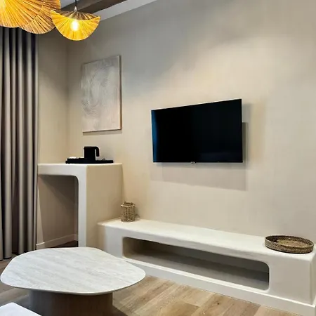 Ciao Borshi Boutique