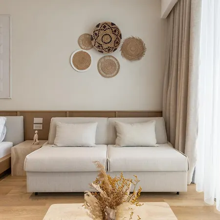 Ciao Borshi Boutique Hotel 4*