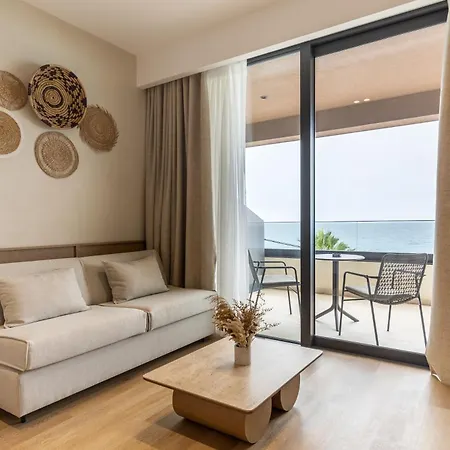 Hotel Ciao Borshi Boutique 4*