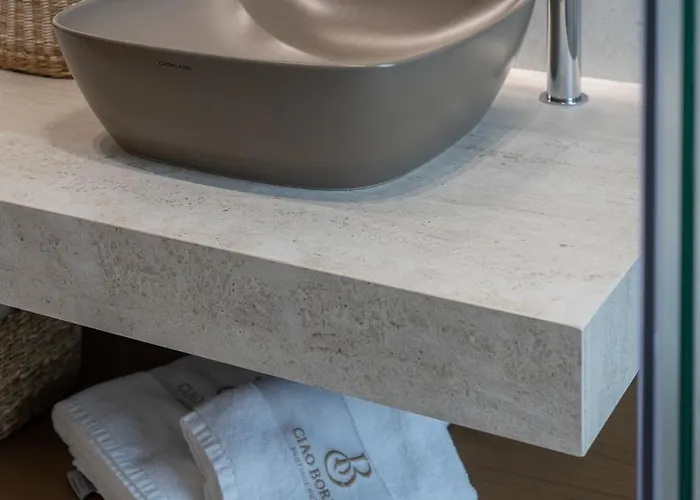 Ciao Borshi Boutique